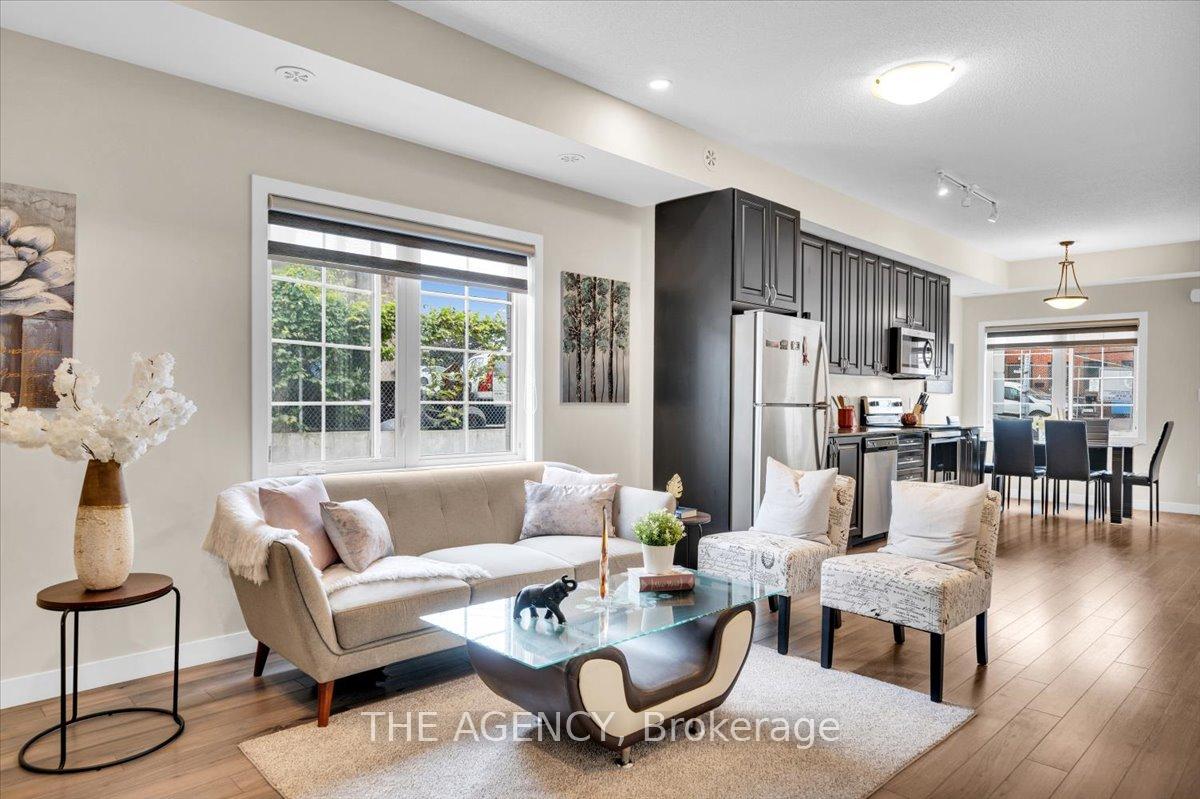 2 Bedrooms Condo at 7 Forbes, Toronto For sale