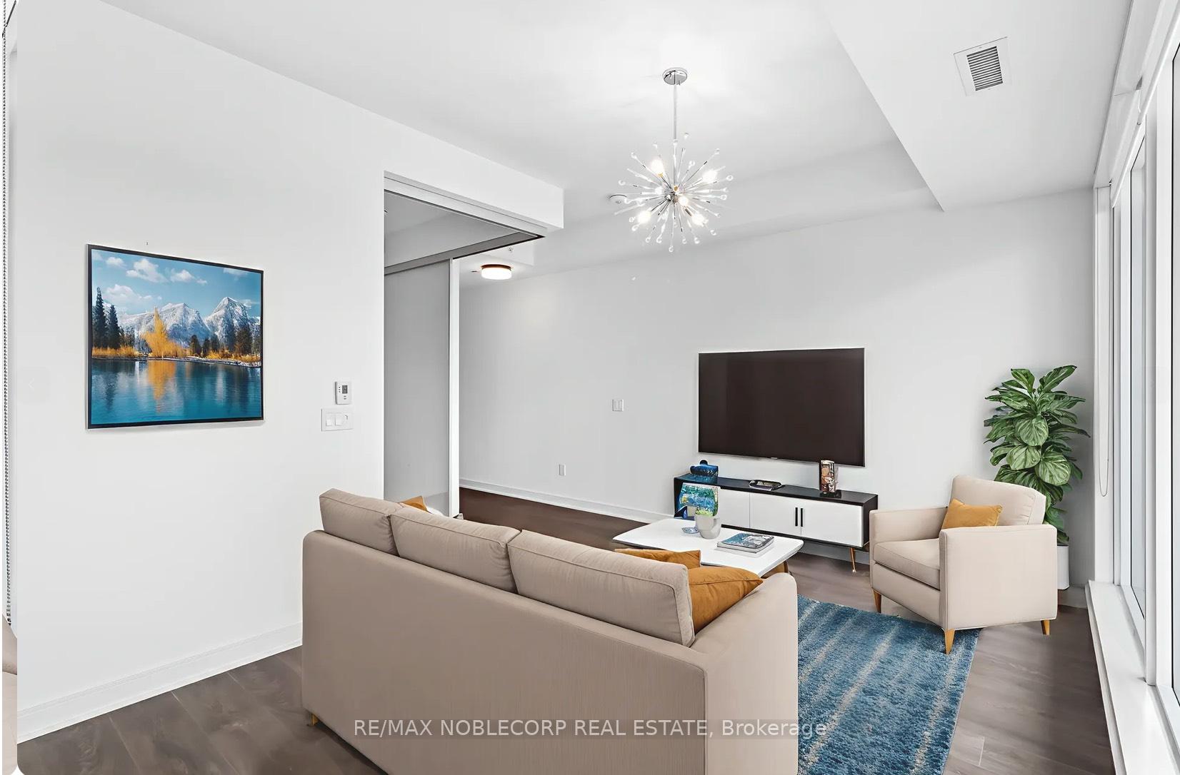 2 Bedrooms Condo at 60 Tannery, Toronto For sale