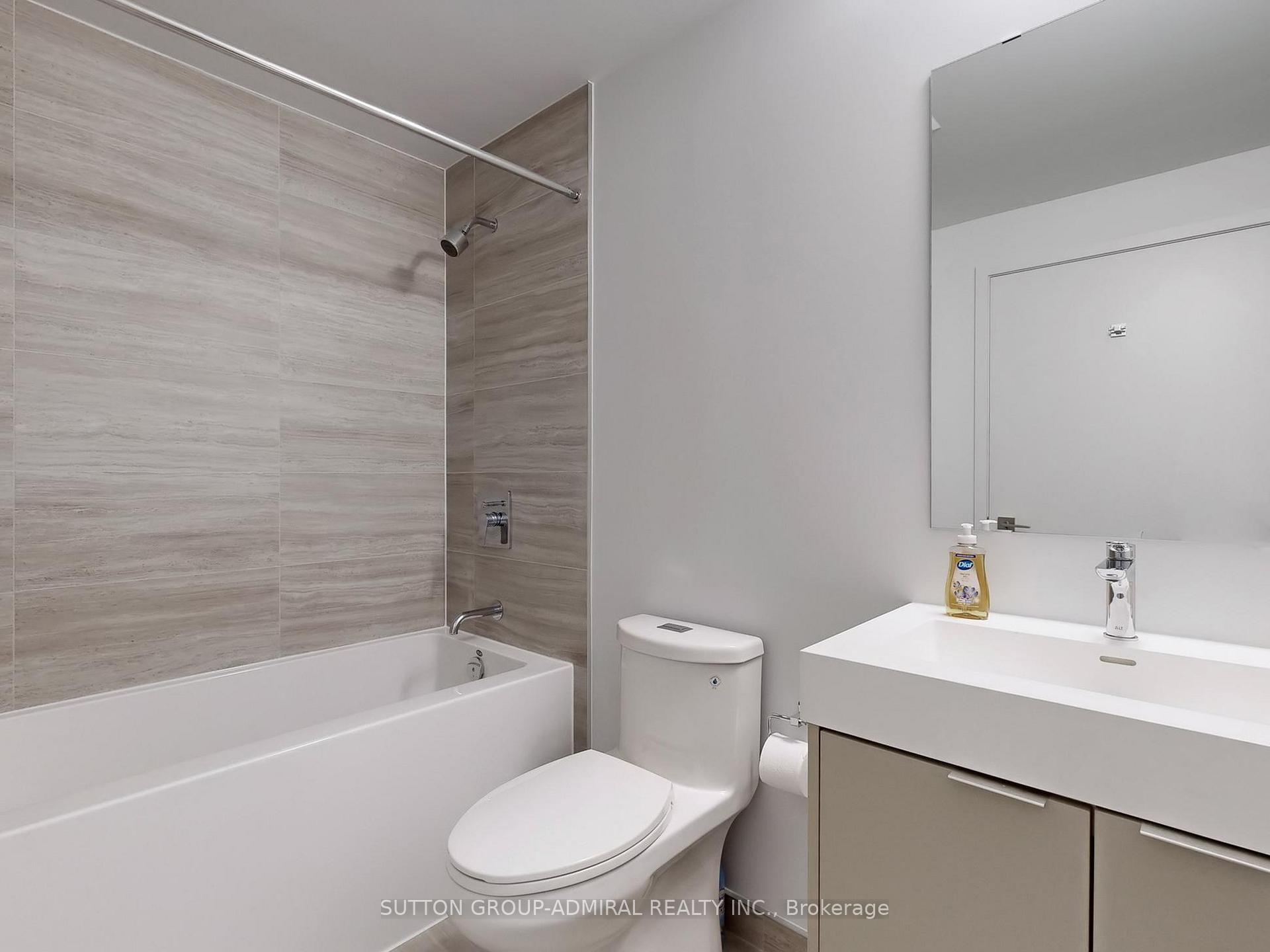 2 Bedrooms Condo at 2920 Hwy 7, Vaughan For sale