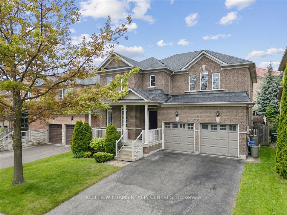 354 Coachwhip Trail, Newmarket, ON L3X 2R6