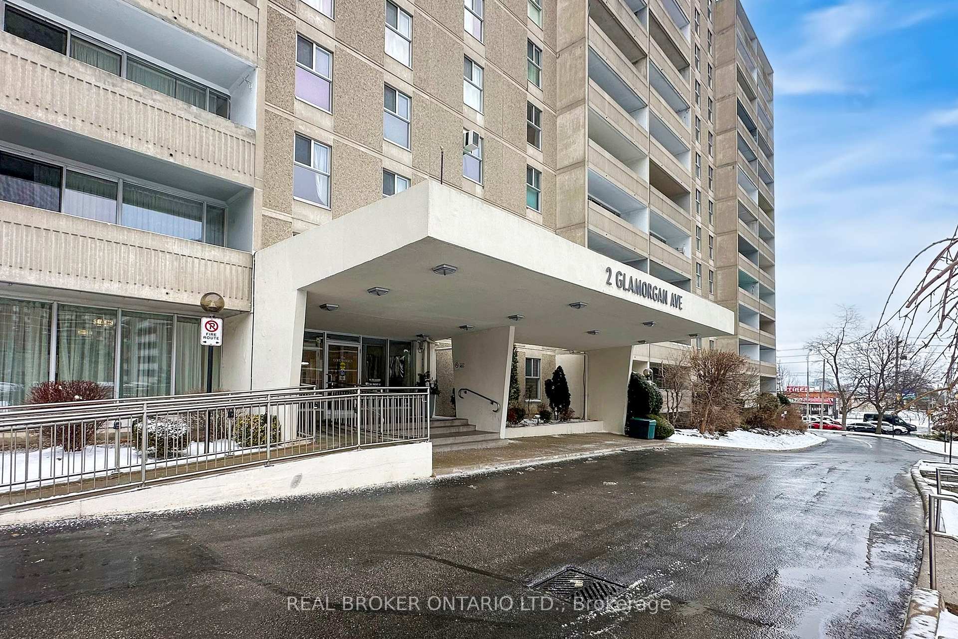 1 Bedroom Condo at 2 GLAMORGAN, Toronto For sale