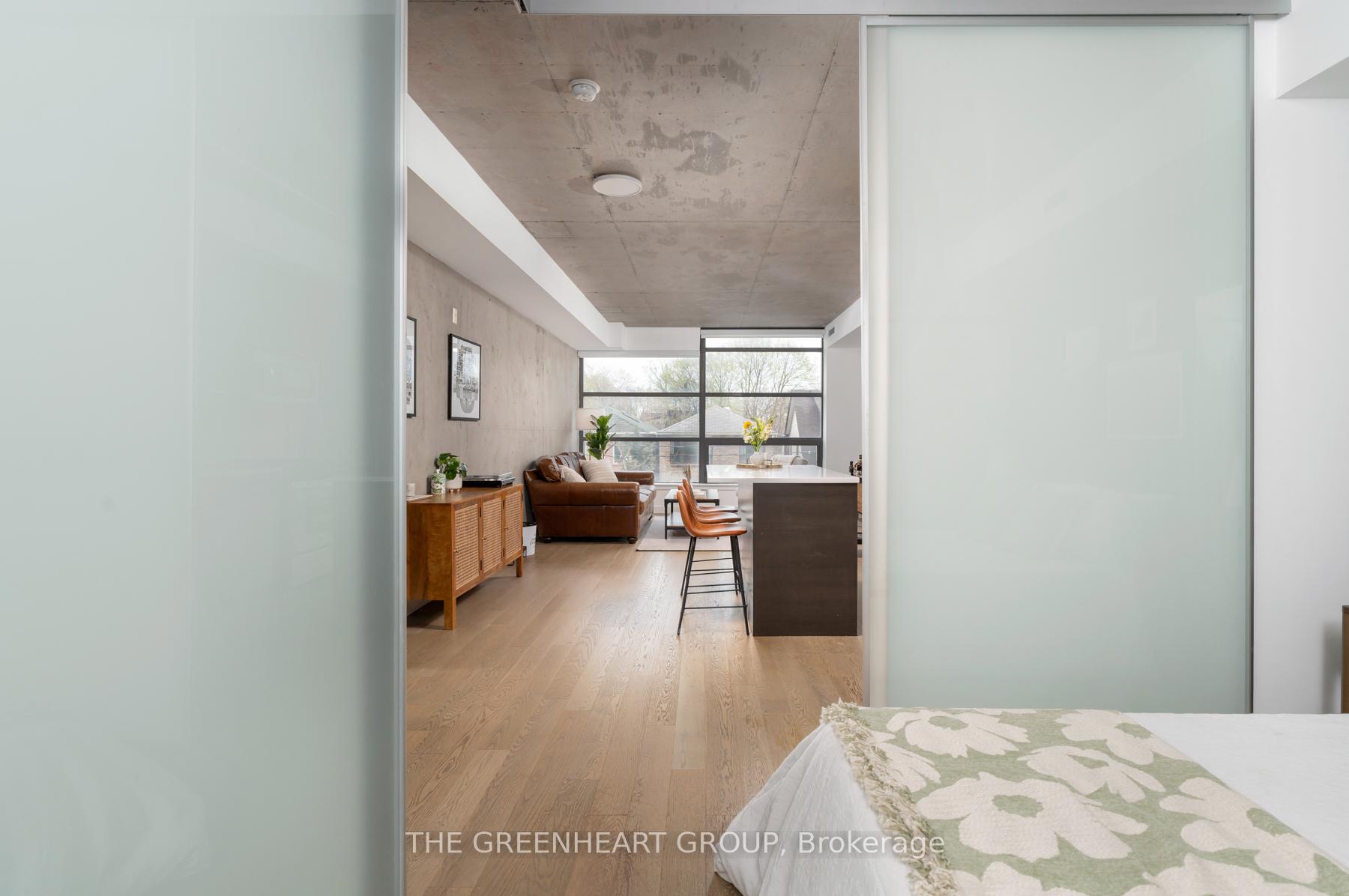2 Bedrooms Condo at 90 Broadview,  Toronto For sale