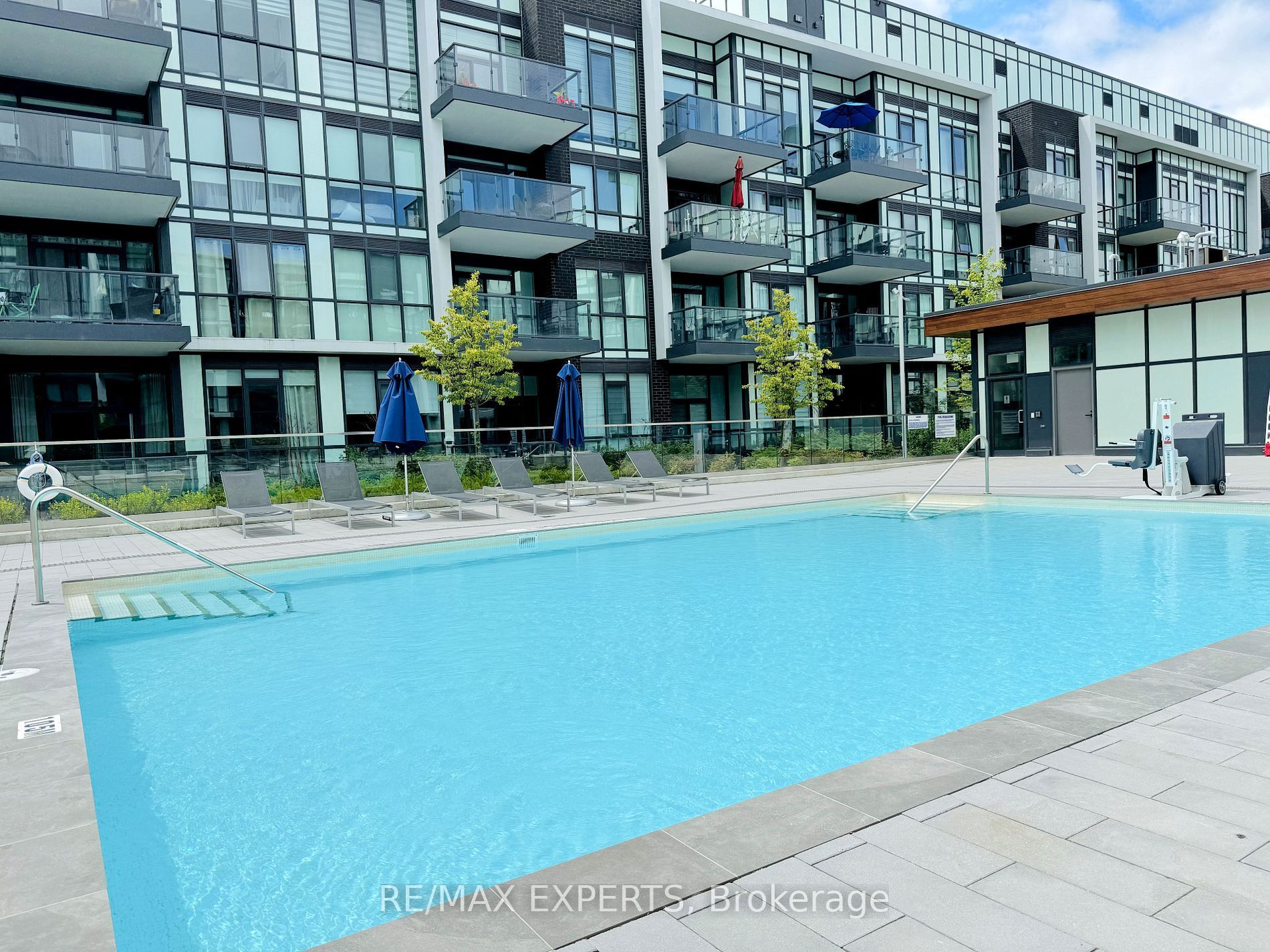 415 Sea Ray Avenue 105