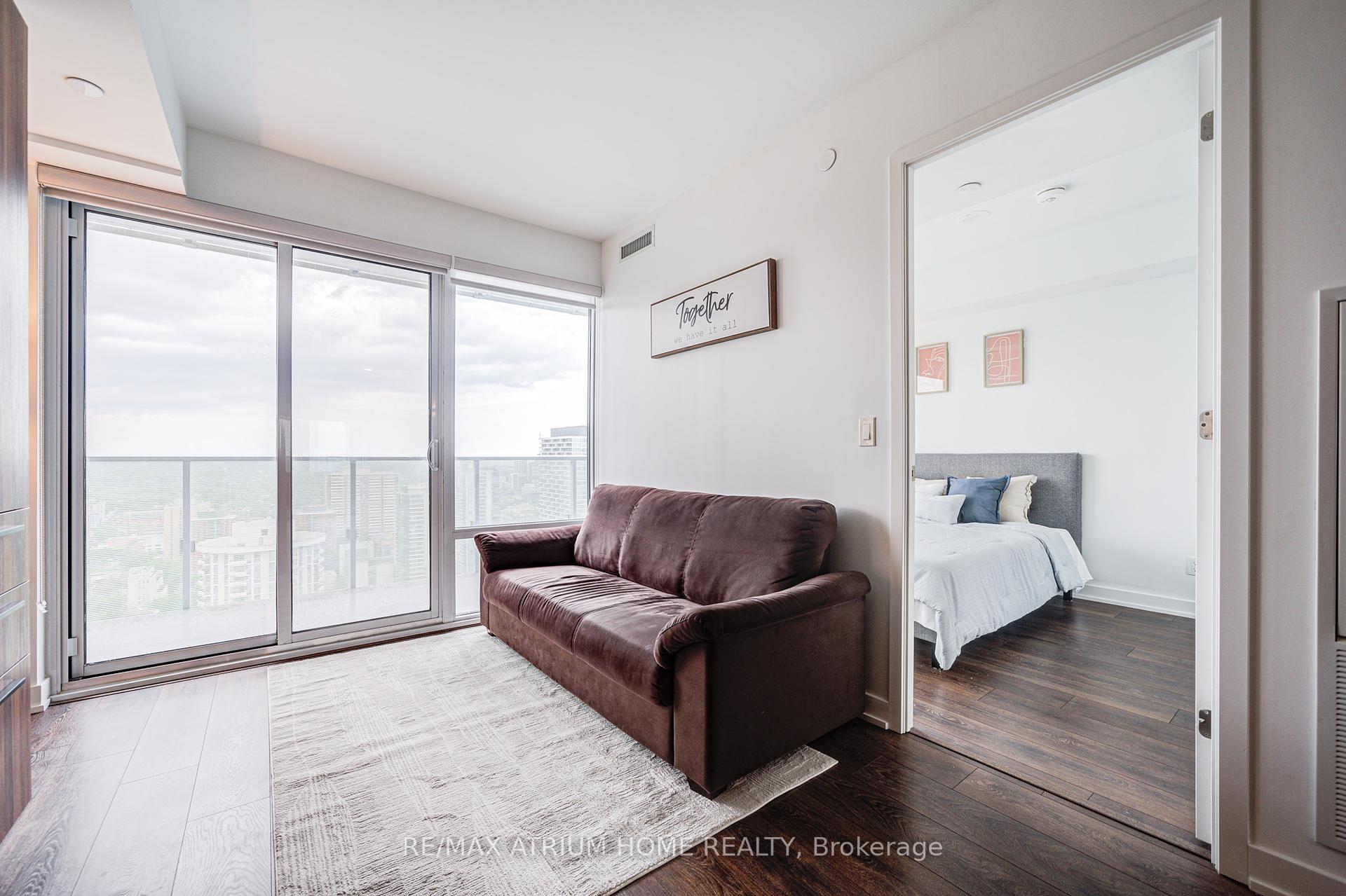 2 Bedrooms Condo at 501 Yonge, Toronto For sale