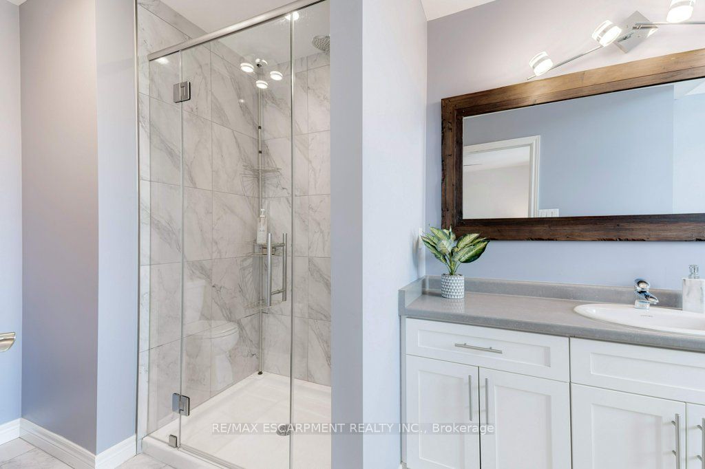 98 Shoreview Place, #12