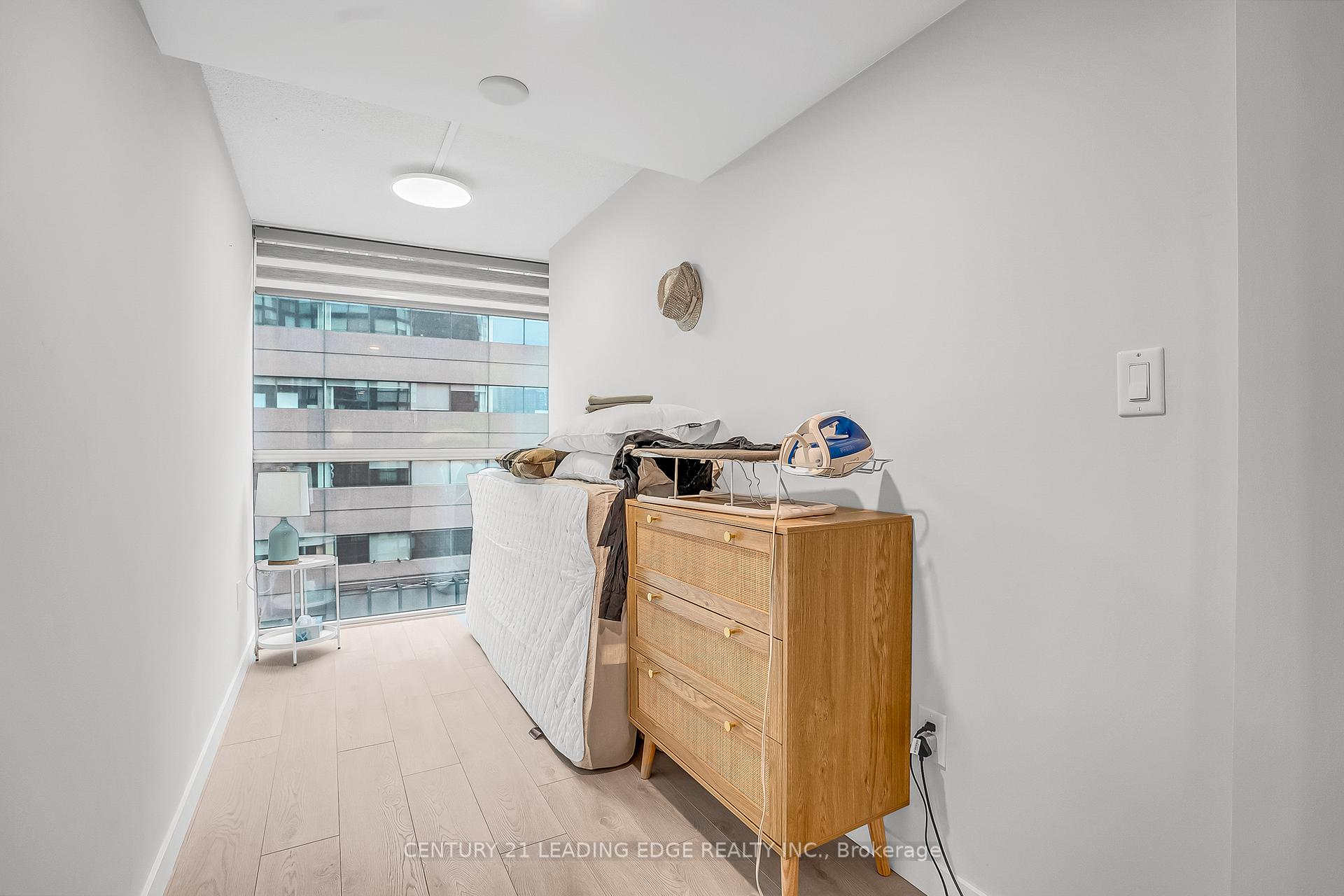 3 Bedrooms Condo at 705 King, Toronto For sale