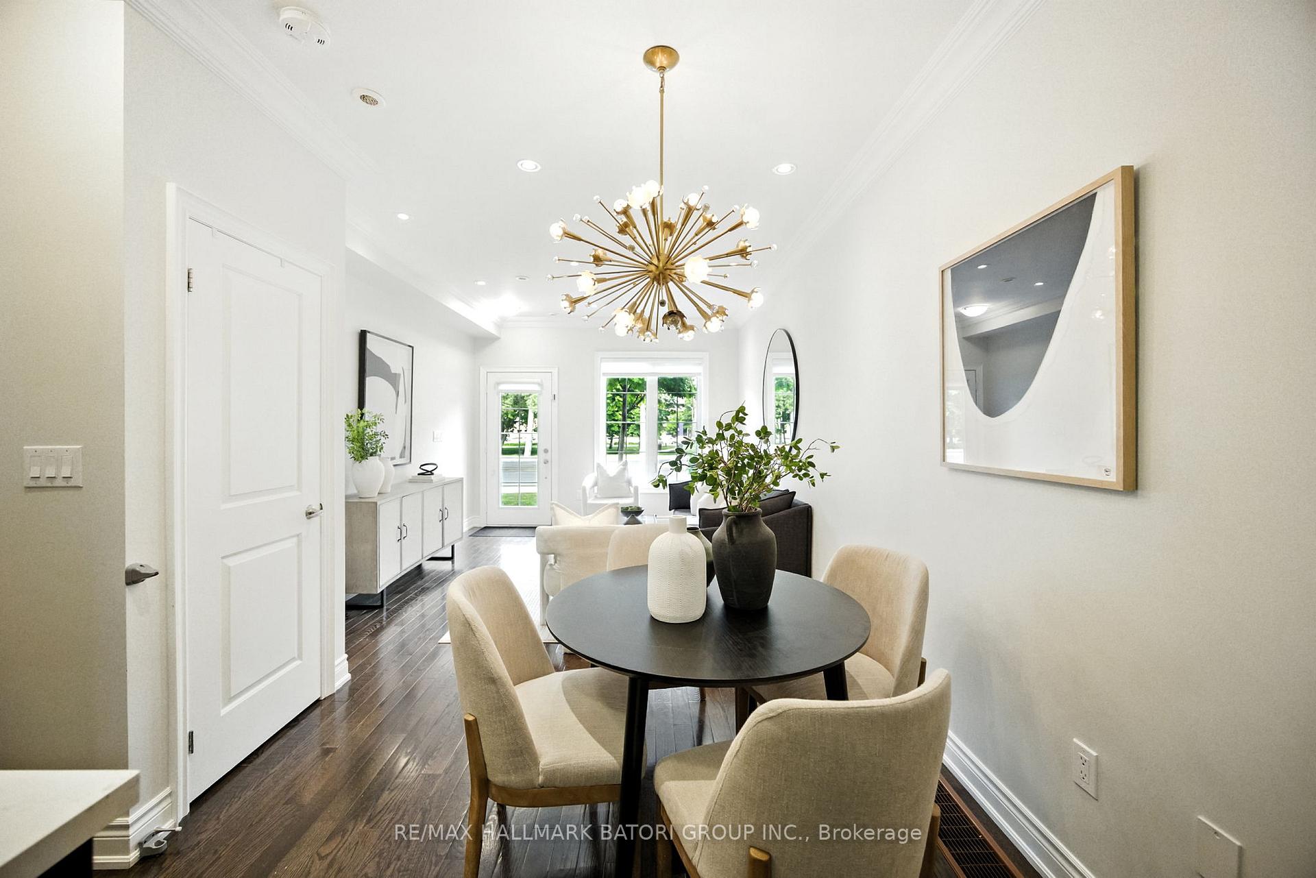 4 Bedrooms Condo at 2110 Bayview, Toronto For sale