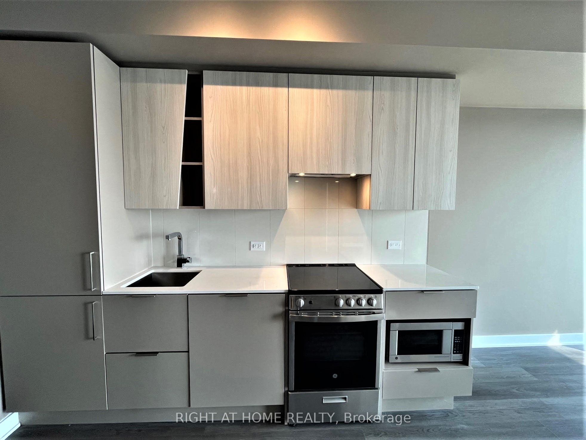 3900 Confederation Parkway, #2305