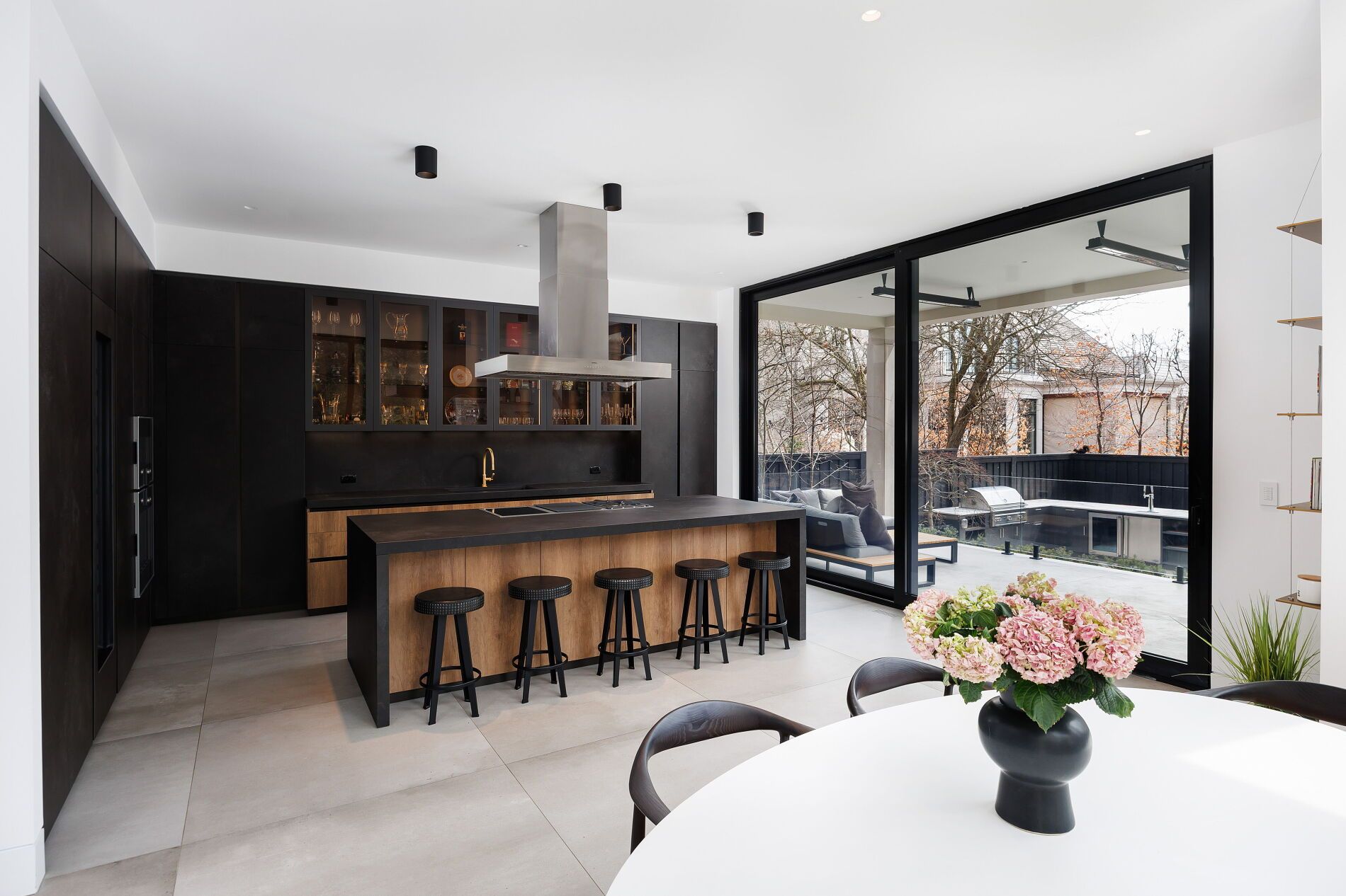 5 Dewbourne Avenue