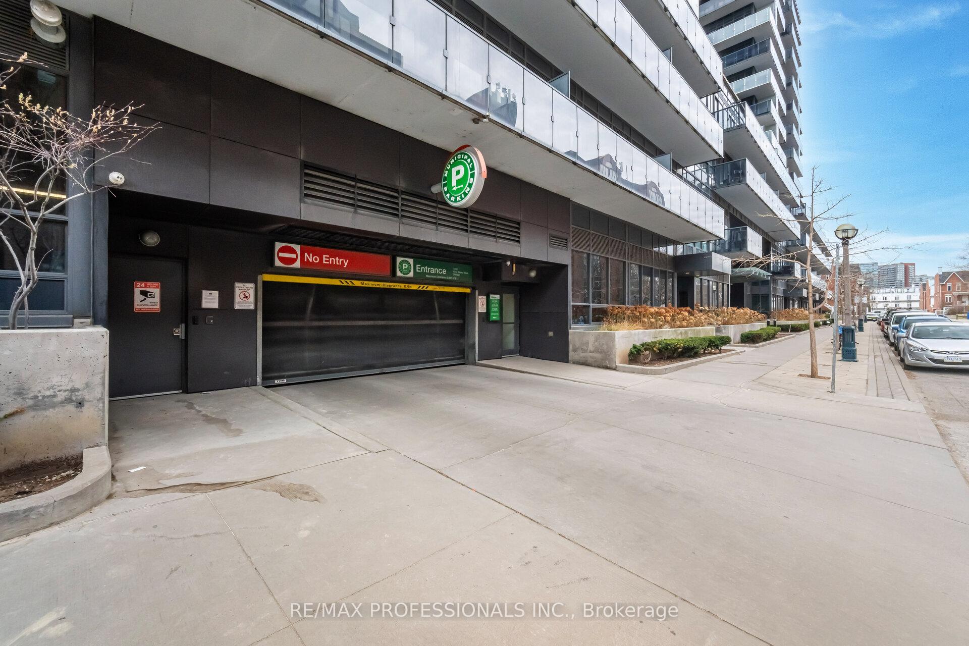 2 Bedrooms Condo at 1030 King, Toronto For sale