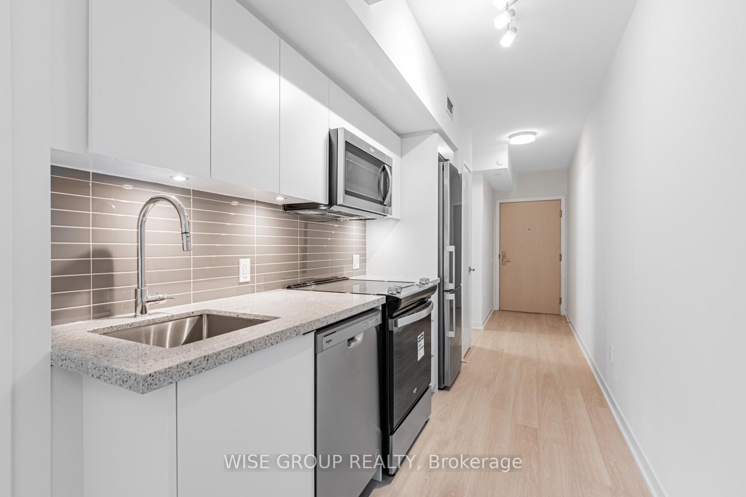 2 Bedrooms Condo at 500 Wilson, Toronto For sale