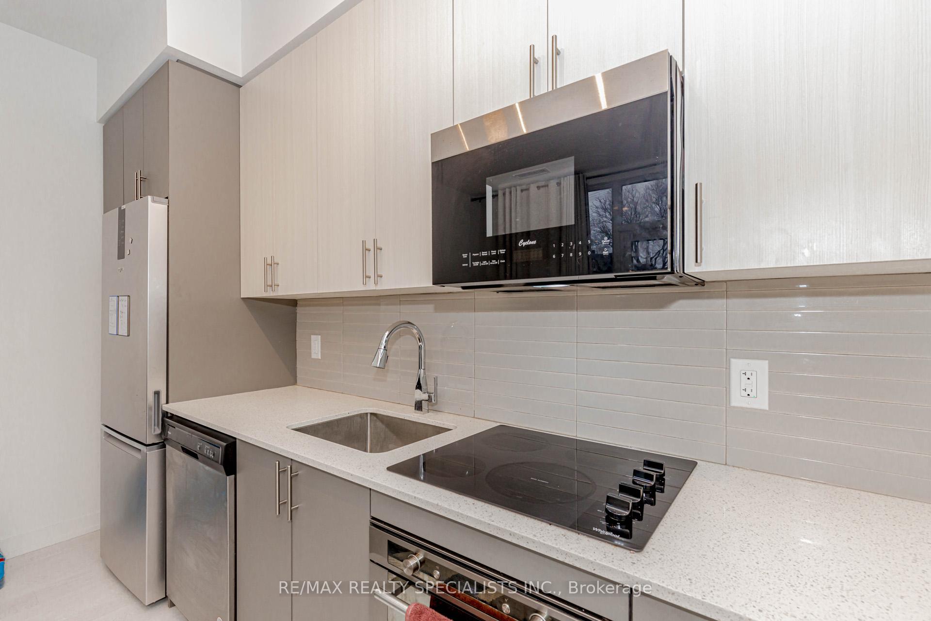 1 Bedroom Condo at 415 Main,  Hamilton For sale