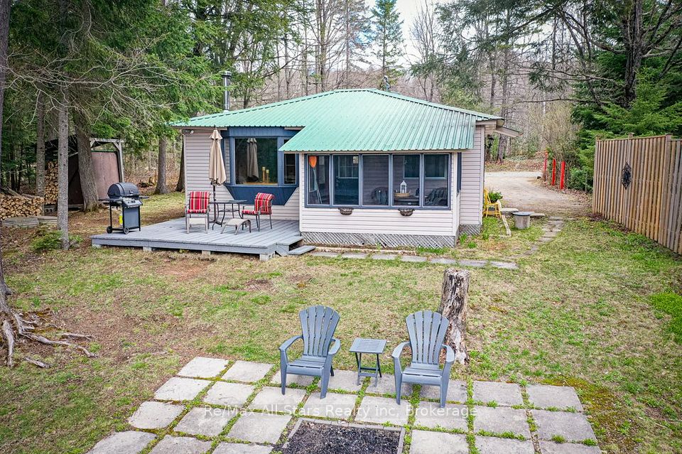 1054 Keysbury