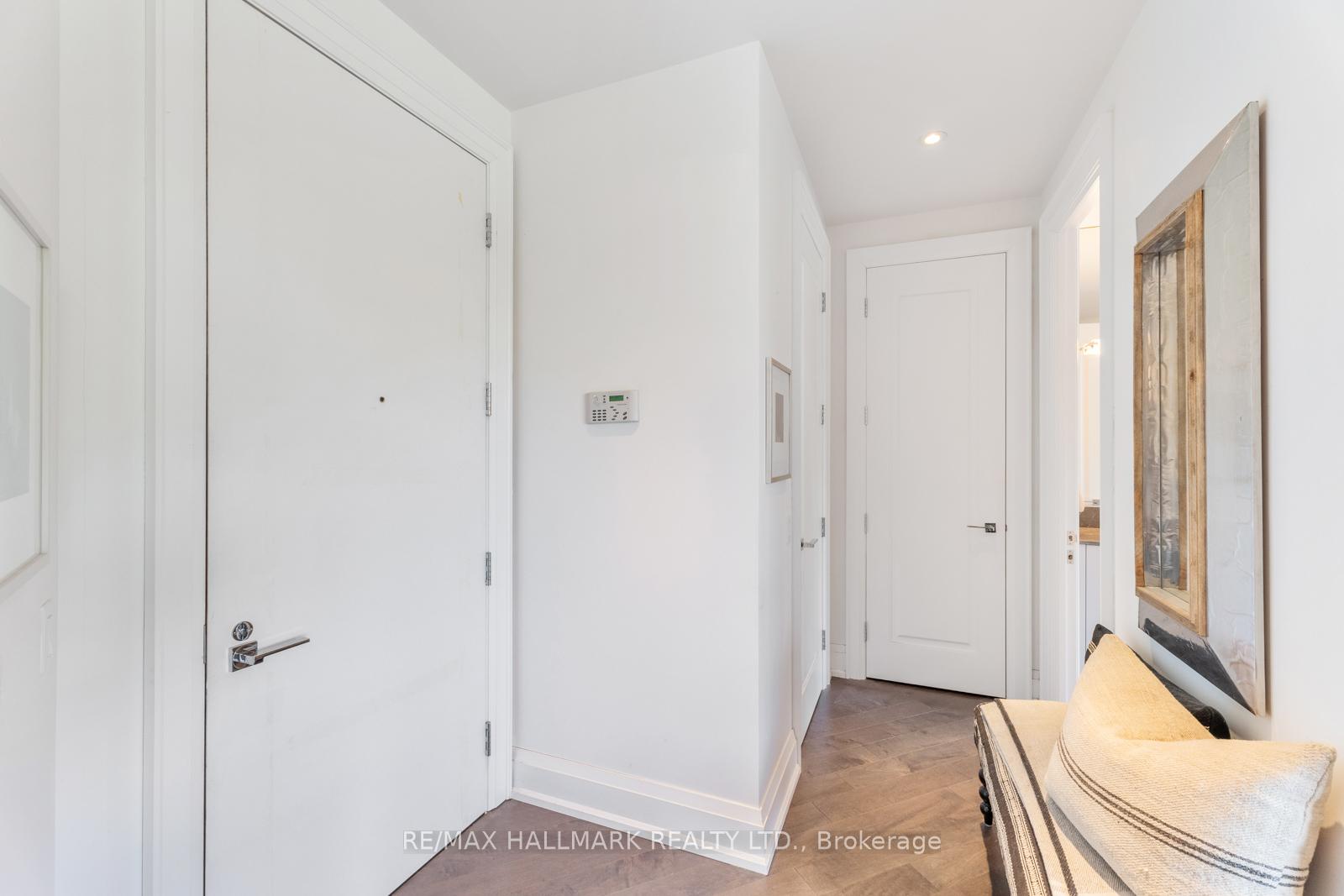 1 Bedroom Condo at 88 Davenport, Toronto For sale