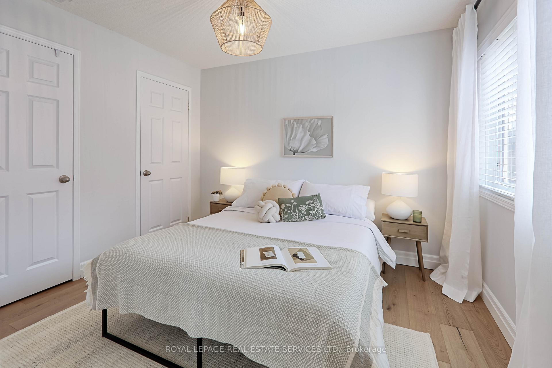 4 Bedrooms Condo at 40 Merchant, Toronto For sale