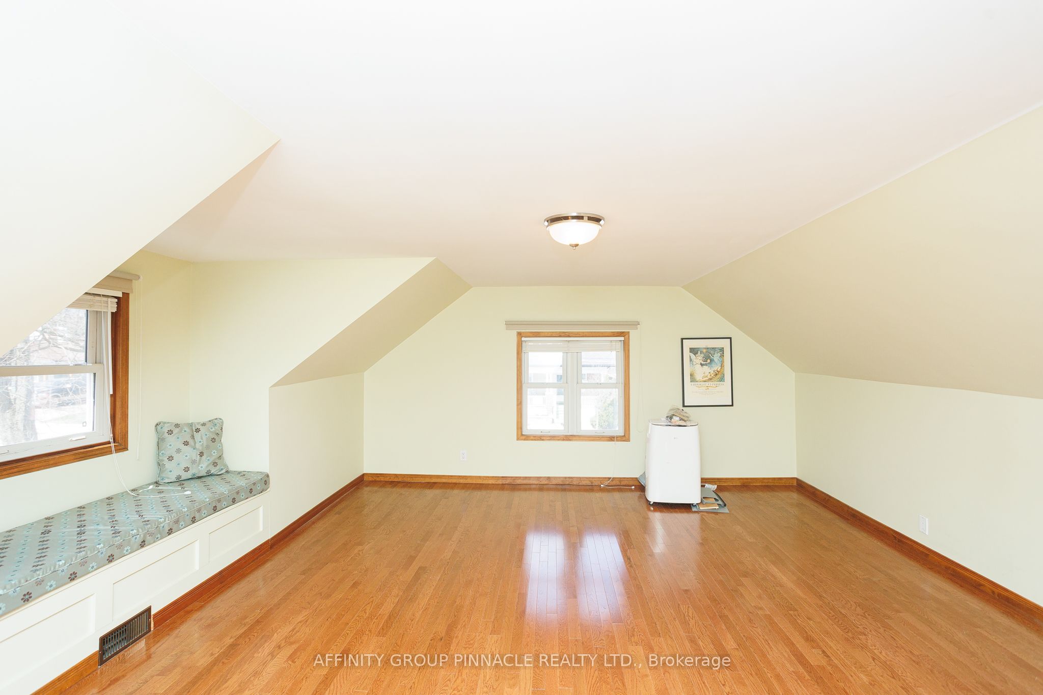 93 Glenelg Street, Kawartha Lakes, ON K9V 2V8