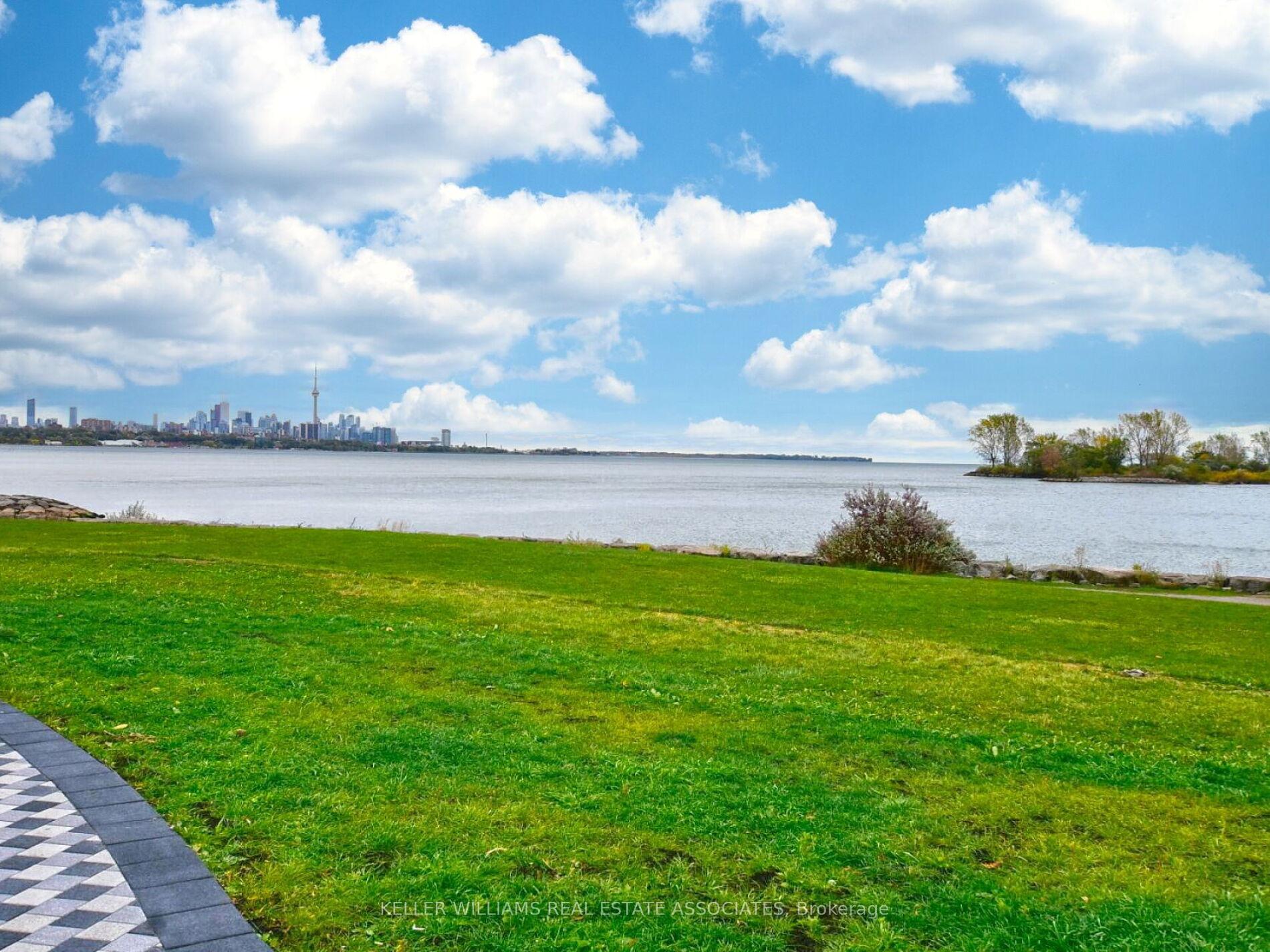 3 Bedrooms Condo at 59 Annie Craig, Toronto For sale