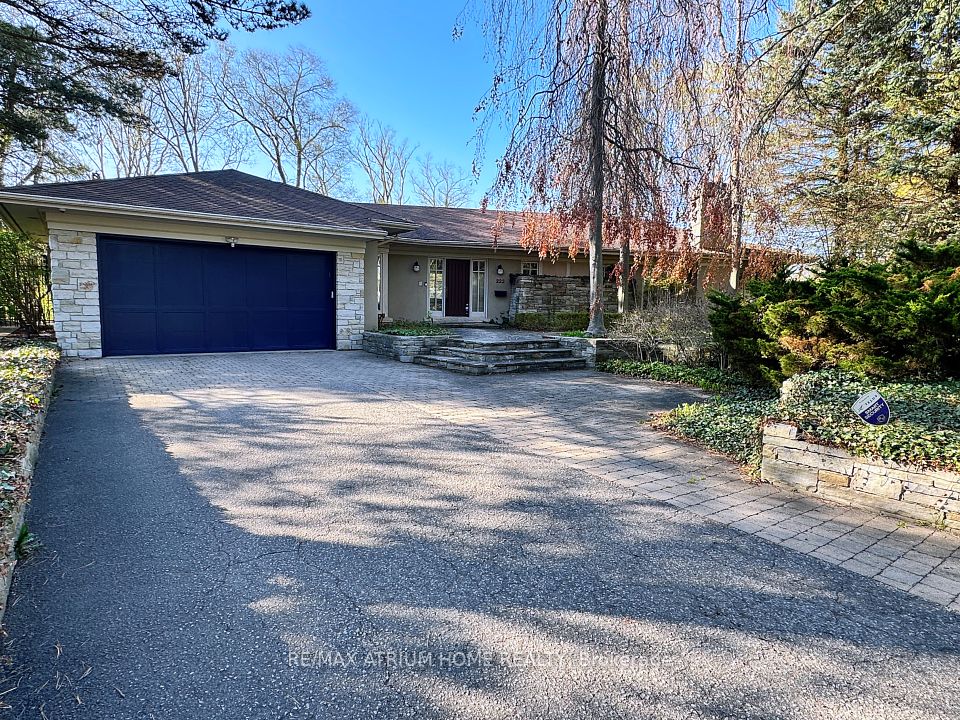 223 Trelawn