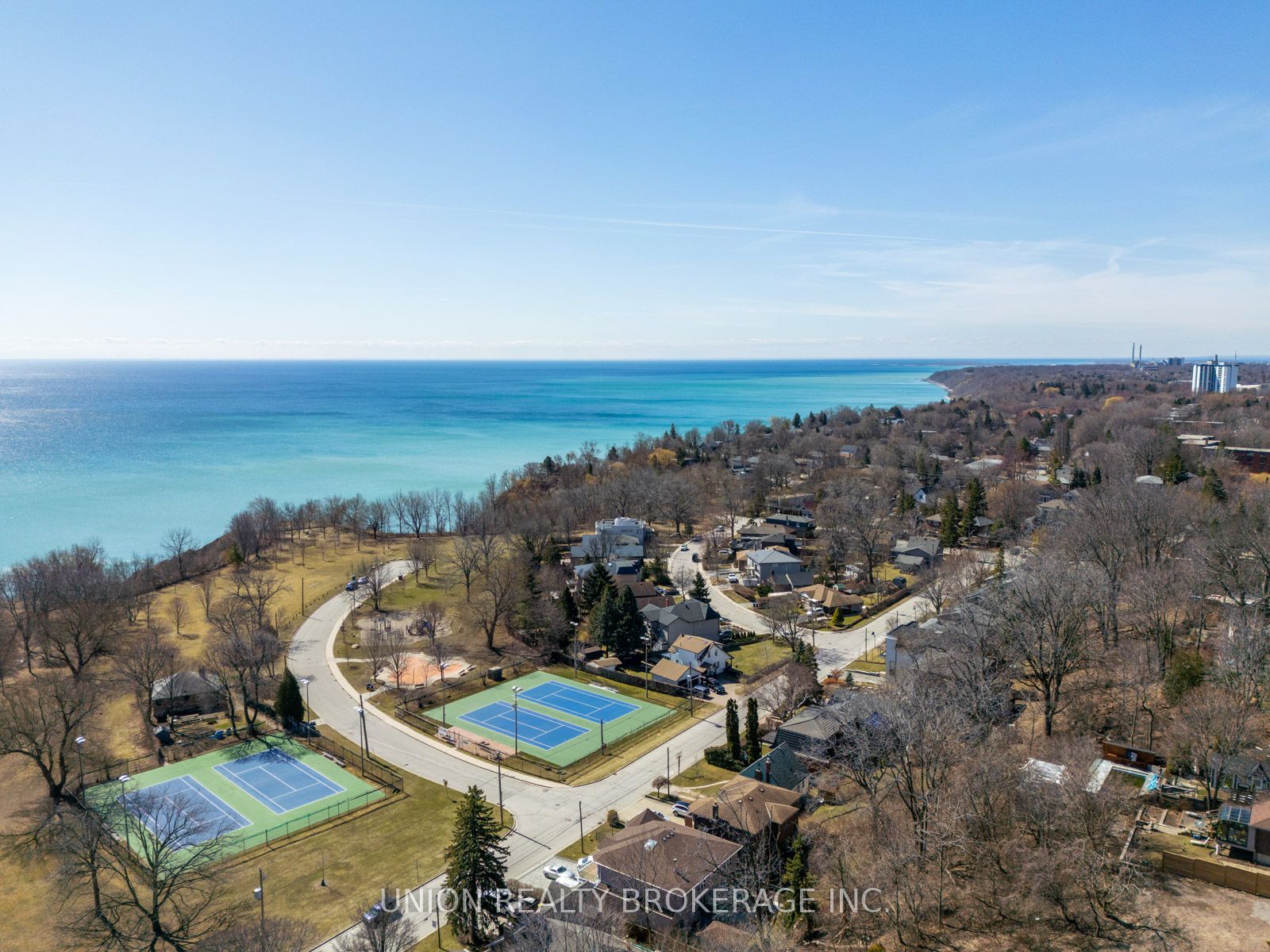 22 Cliffcrest Drive