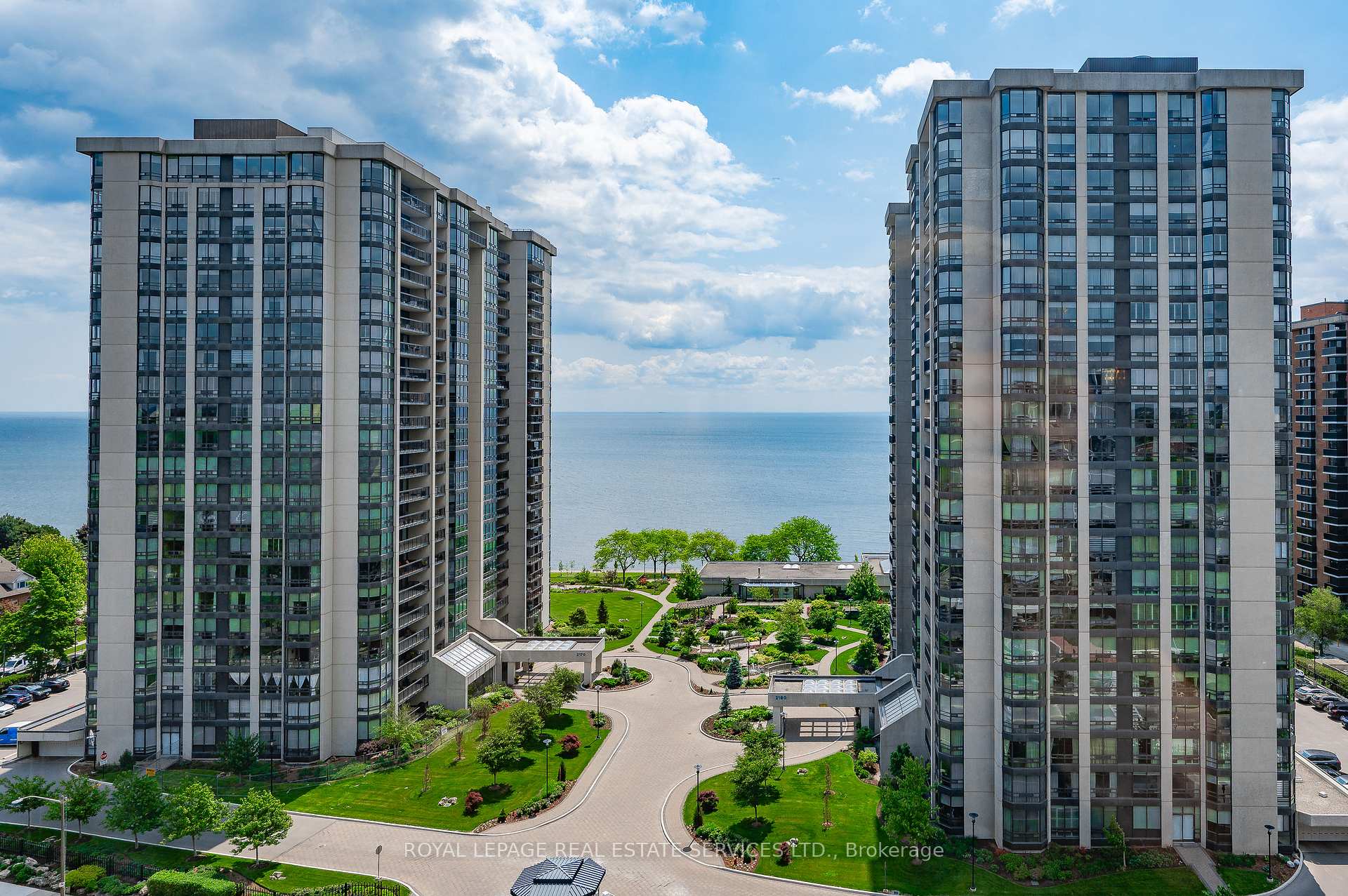2 Bedrooms Condo at 2185 Marine, Oakville For sale