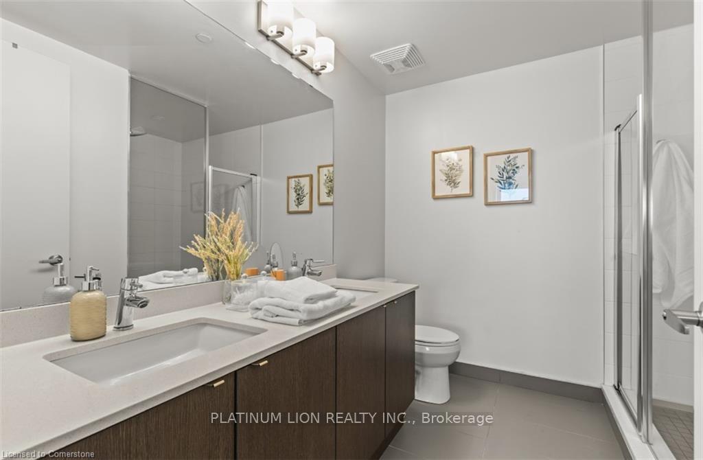 2 Bedrooms Condo at 5260 Dundas,  Burlington For sale