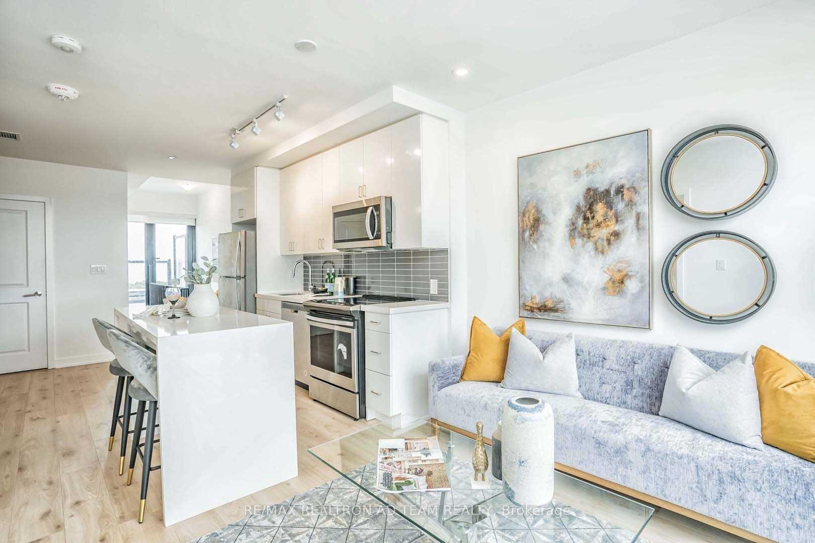 3 Bedrooms Condo at 2799 Kingston,  Toronto For sale