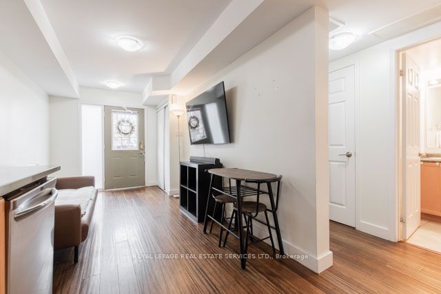 4975 Southampton Drive, #272