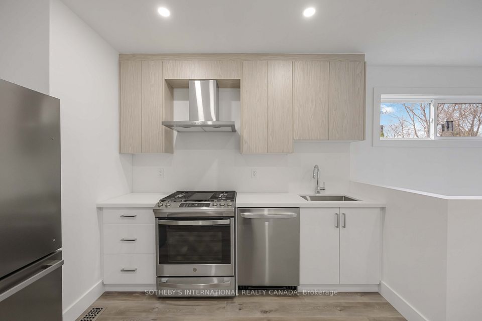 #5(Grdn) - 107 Hadrian Drive, Toronto, ON M9W 1V7