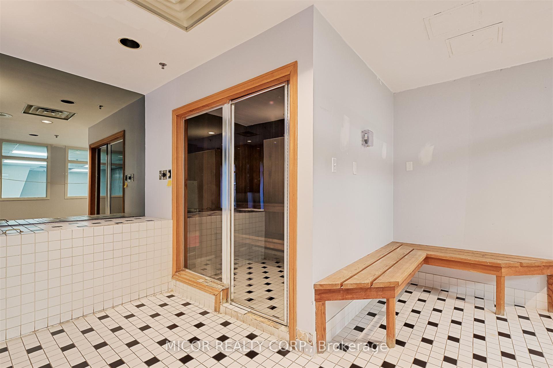 1 Bedroom Condo at 40 Scollard,  Toronto For sale