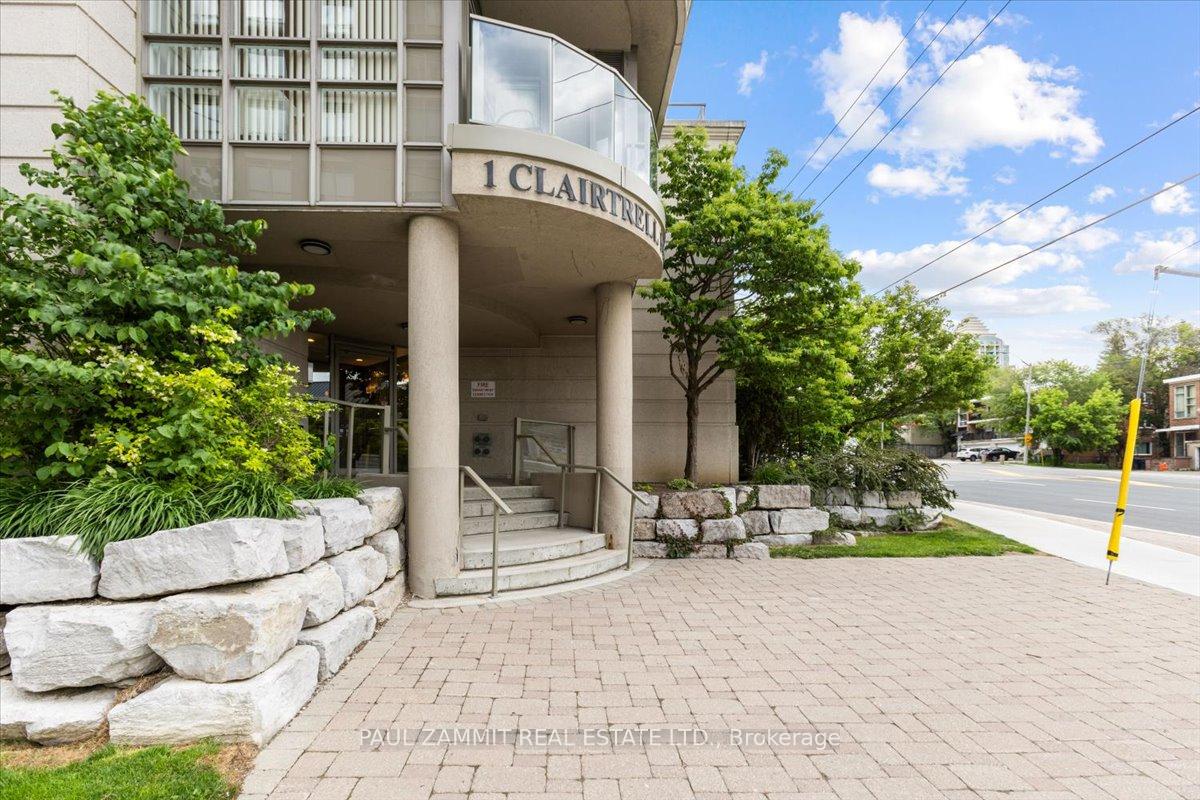 1 Bedroom Condo at 1 Clairtrell, Toronto For sale