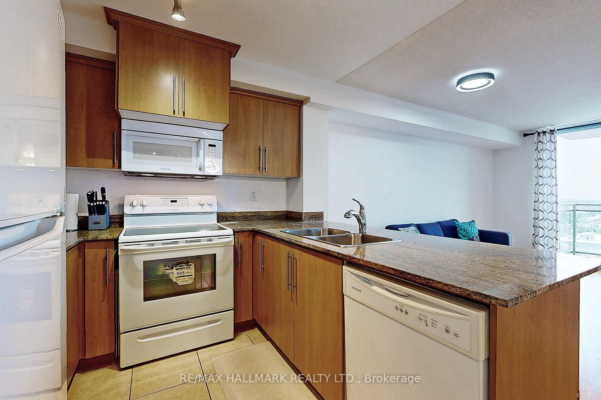 1 Bedroom Condo at 6 Rosebank,  Toronto For sale