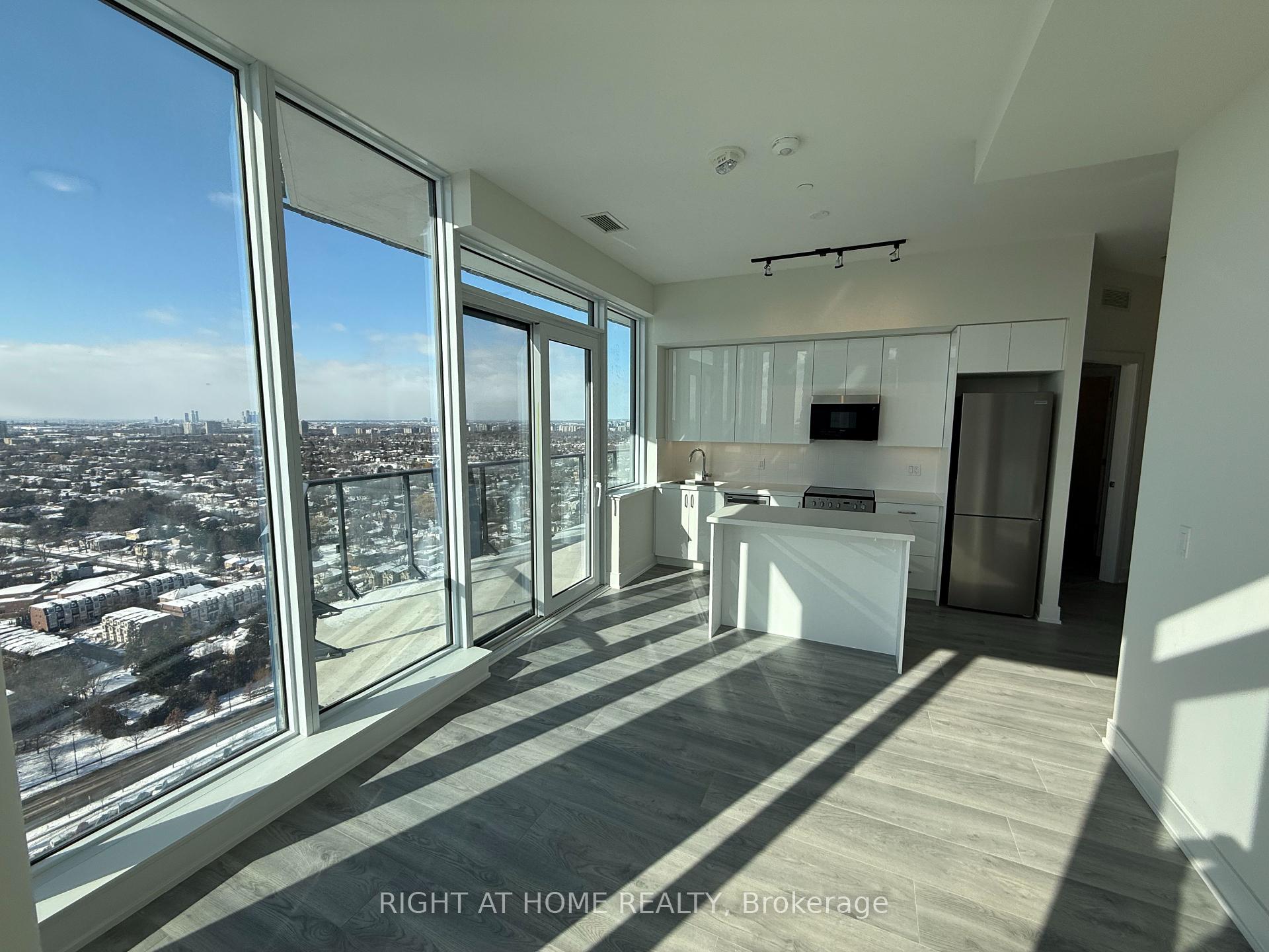 3 Bedrooms Condo at 15 Ellerslie, Toronto For sale