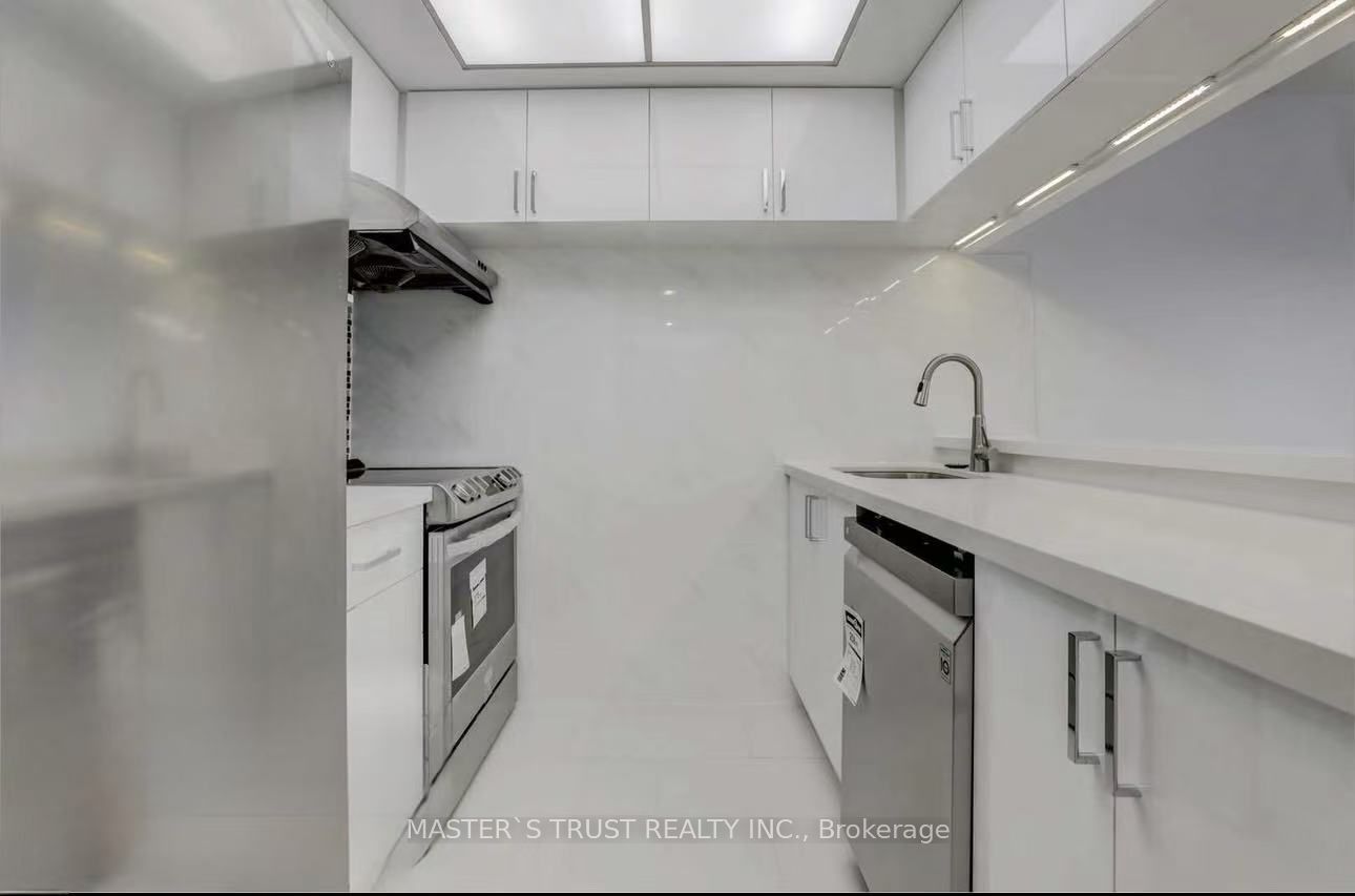 #1602 - 7 Bishop Avenue, Toronto, ON M2M 4J4