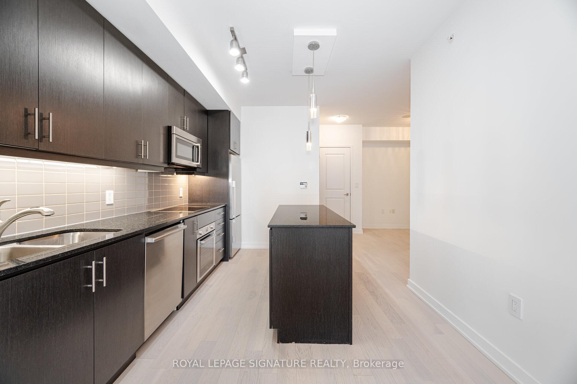 2 Bedrooms Condo at 1 The Esplanade, Toronto For sale