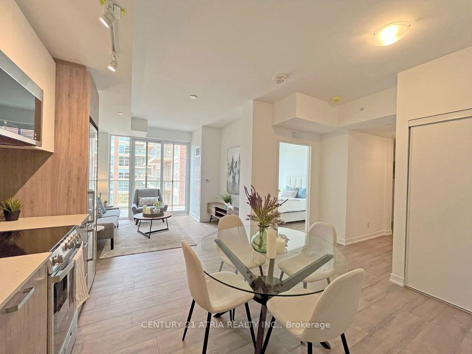 #527 - 1787 St. Clair Avenue, Toronto, ON M6N 0B7