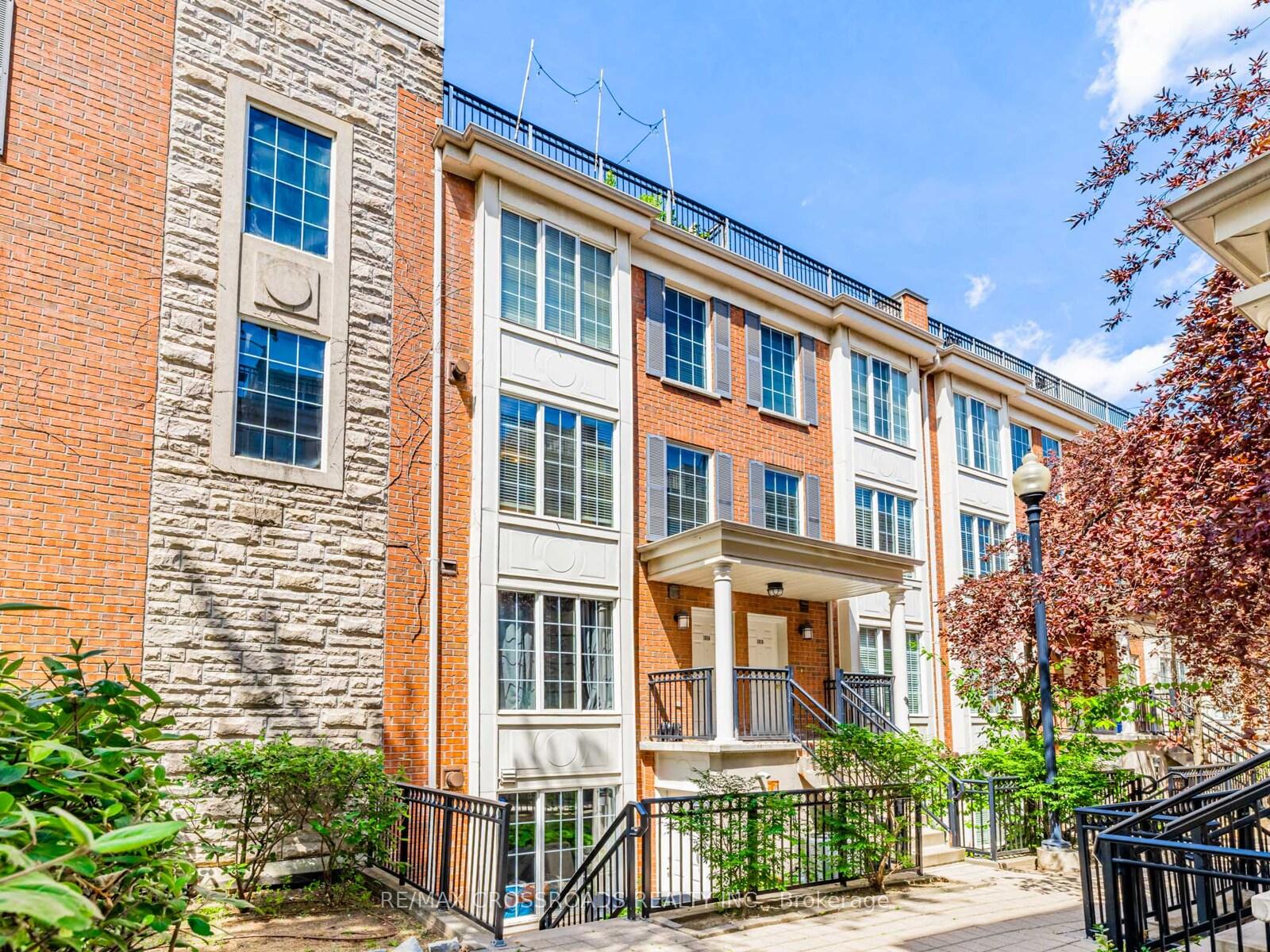 2 Bedrooms Condo at 5 Everson, Toronto For sale