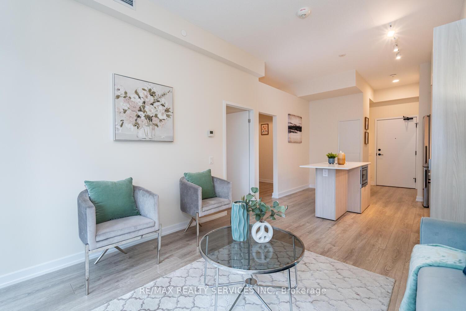 2 Bedrooms Condo at 20 Tubman, Toronto For sale