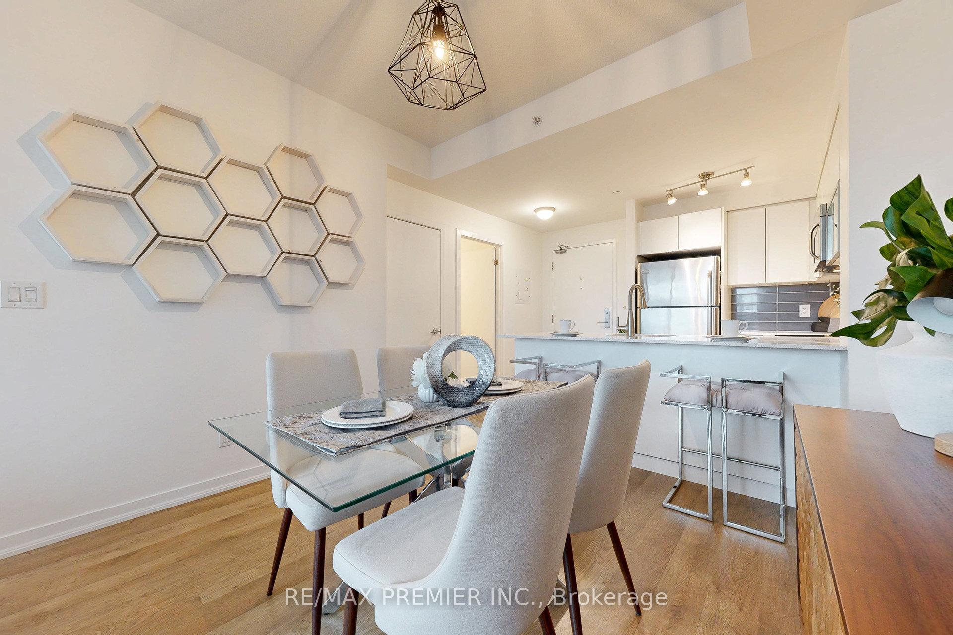 2 Bedrooms Condo at 150 East Liberty,  Toronto For sale