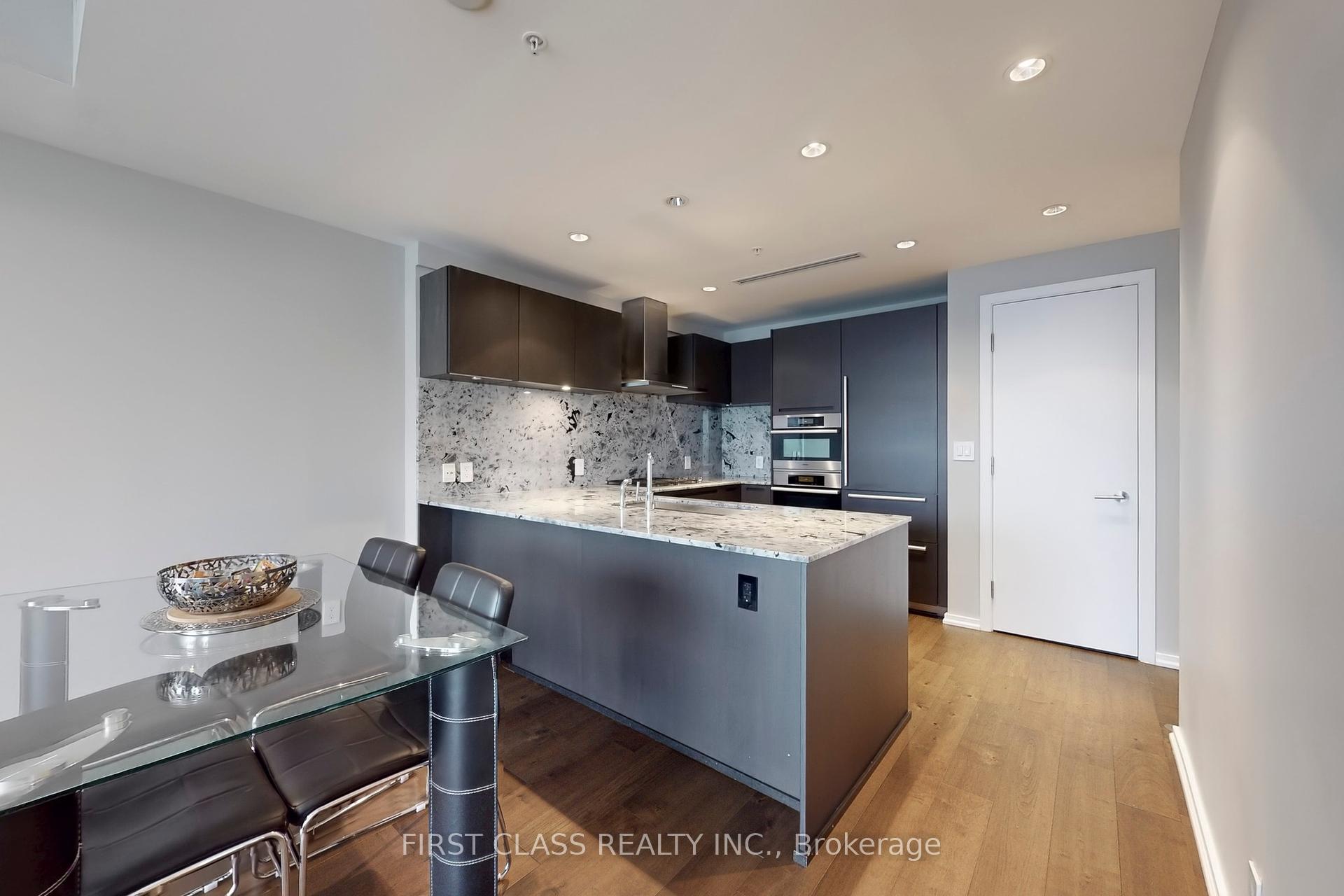 1 Bedroom Condo at 180 University, Toronto For sale