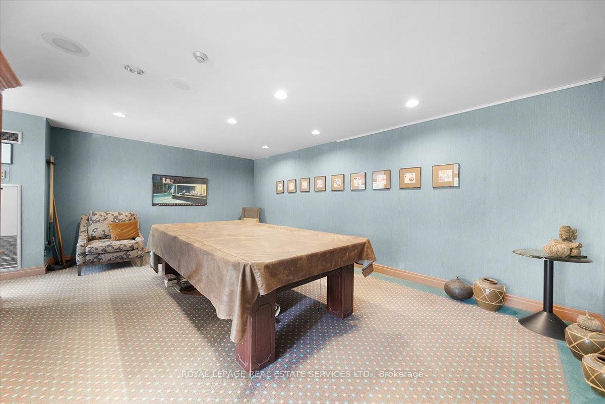 3 Bedrooms Condo at 271 Ridley, Toronto For sale