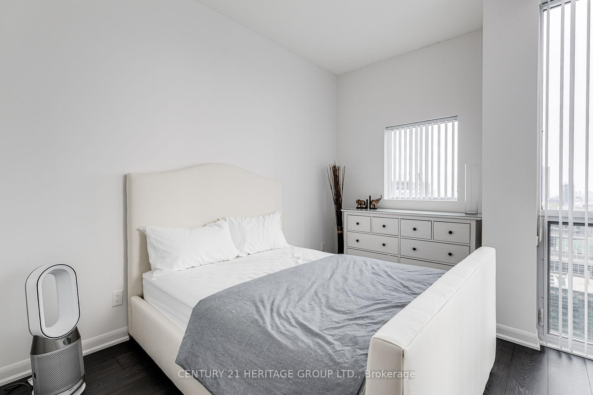 2 Bedrooms Condo at 5168 Yonge, Toronto For sale