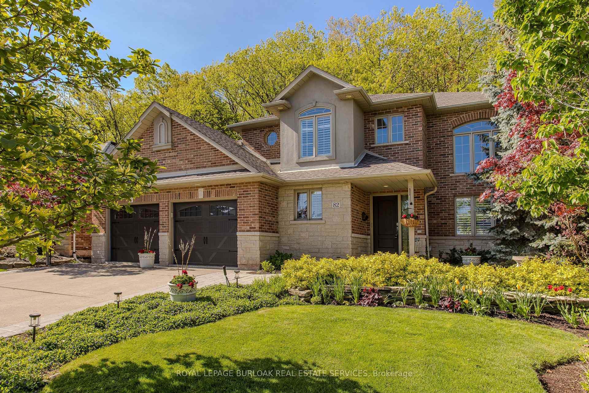 82 Terrace Drive, Grimsby, ON L3M 1B5