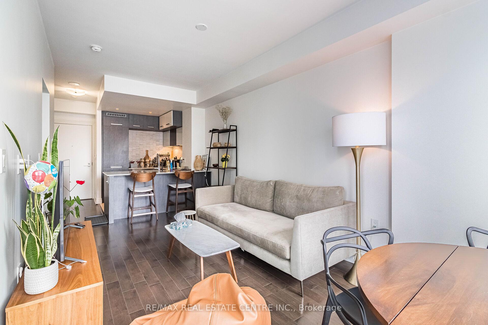 1 Bedroom Condo at 8 The Esplanade, Toronto For sale