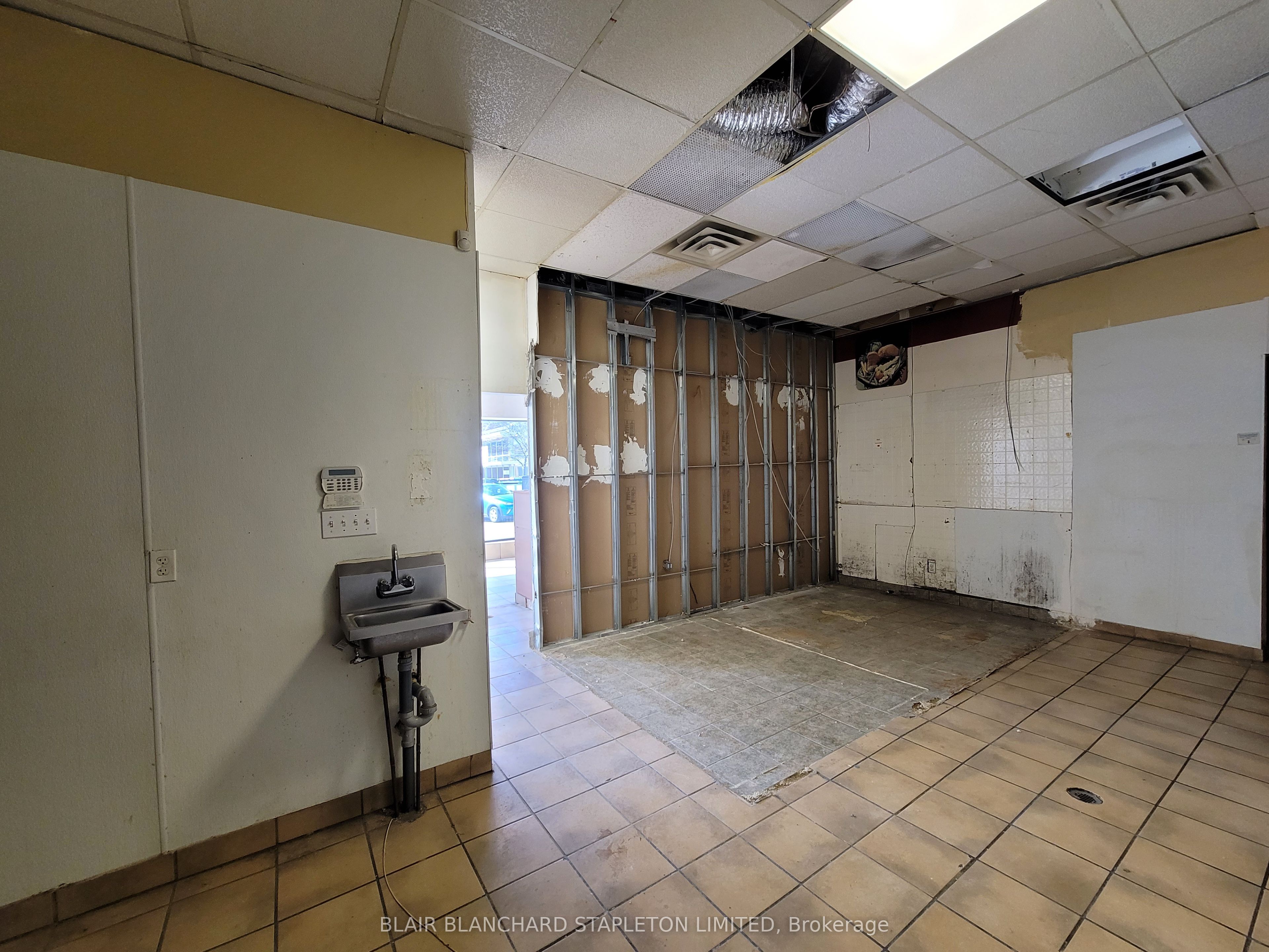 114 York Boulevard, #2