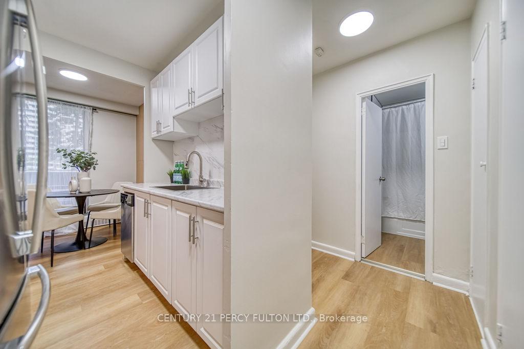 1 Bedroom Condo at 921 Midland, Toronto For sale