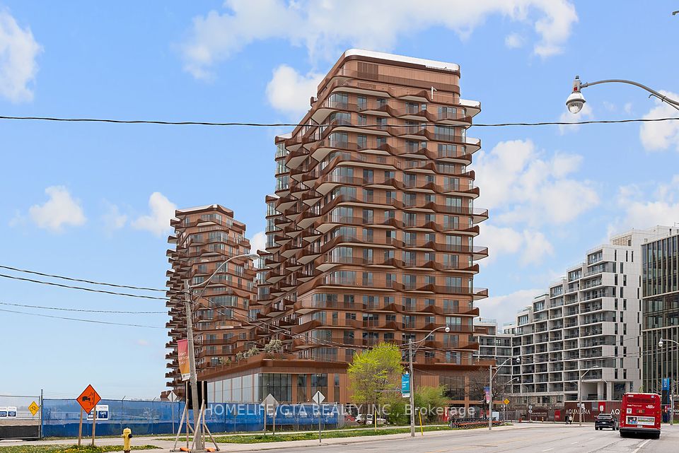 155 Merchants' Wharf