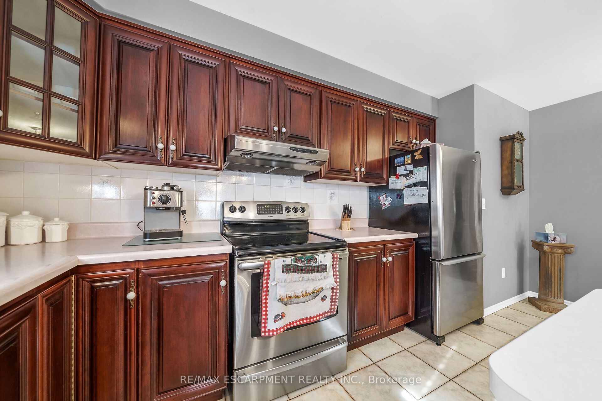 122 Fieldway Drive