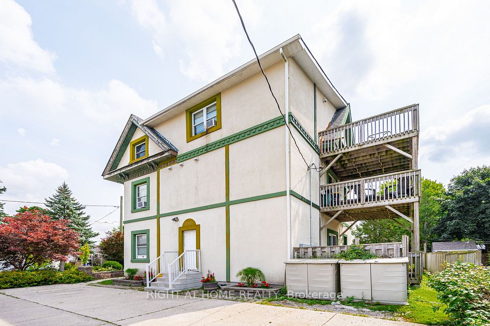210 York Street, Minto, ON N0G 2P0