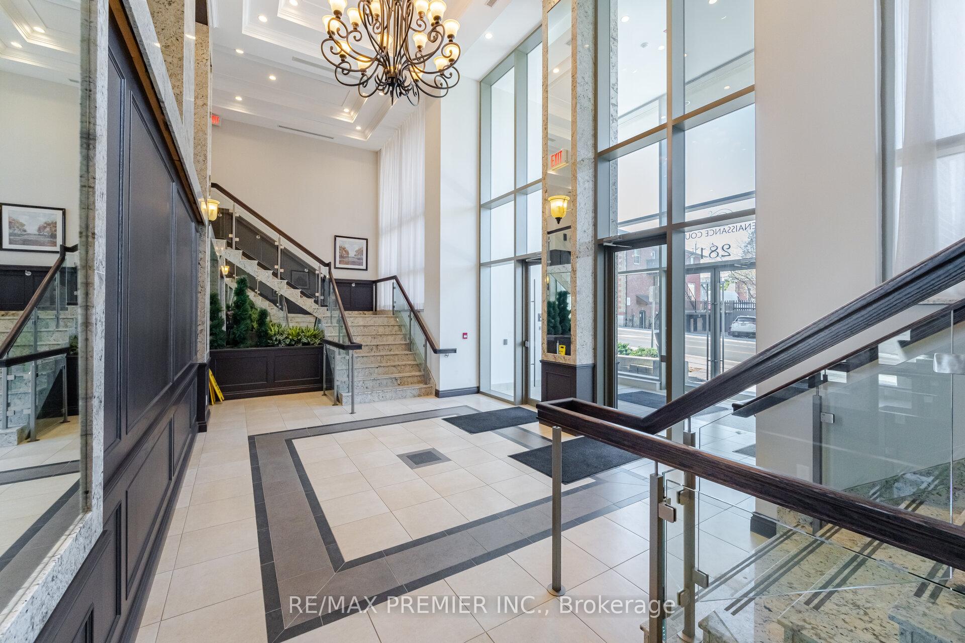 1 Bedroom Condo at 281 Woodbridge,  Vaughan For sale