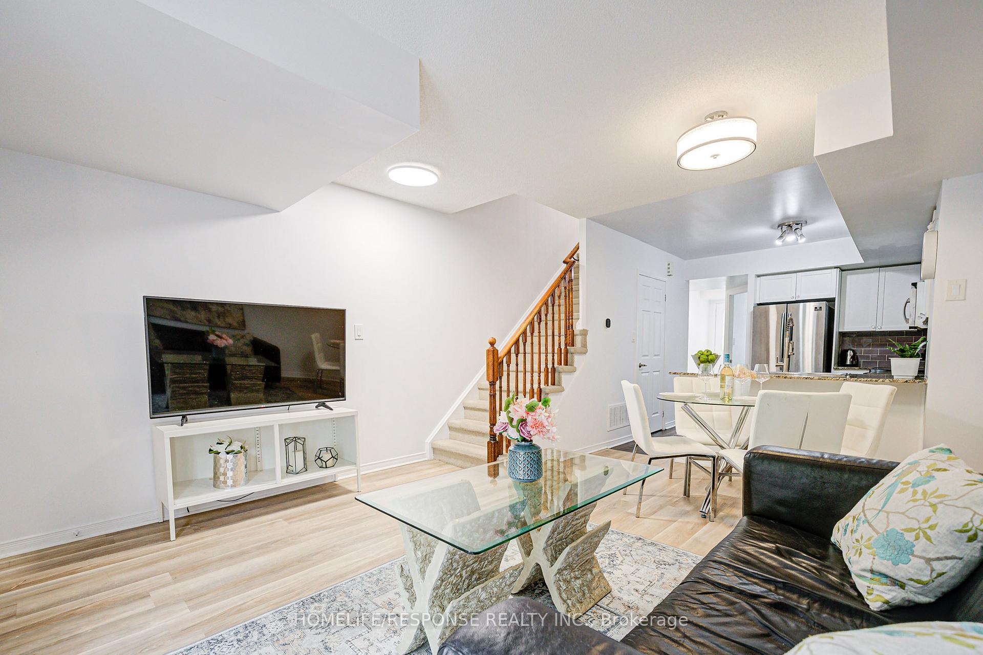 3 Bedrooms Condo at 35 Elsie, Toronto For sale